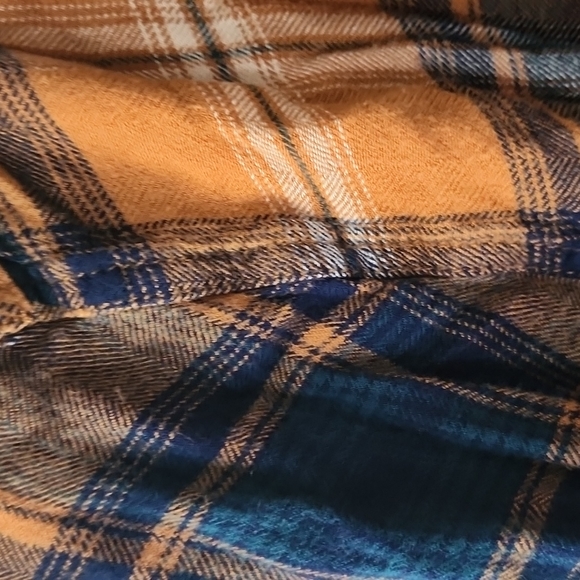 Maurices Flannel - Picture 2 of 2